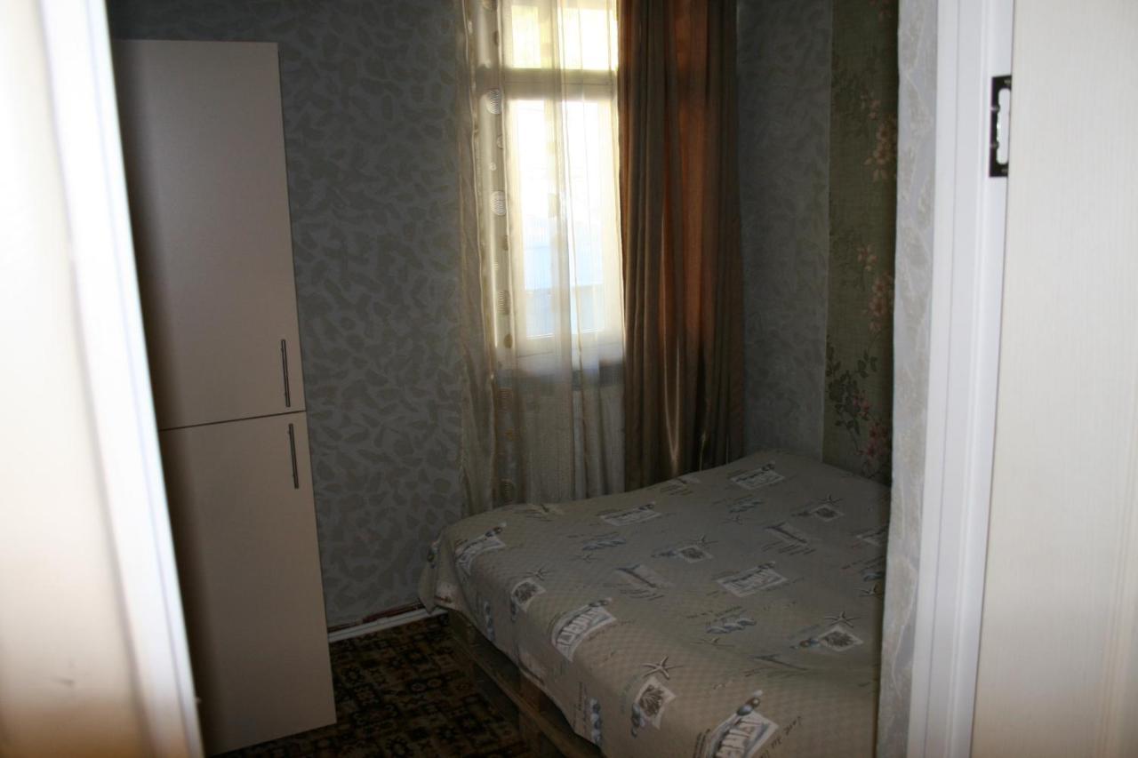 Guest House Nima Боржоми Екстериор снимка